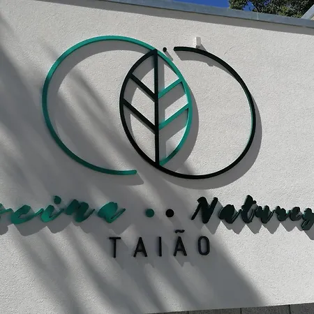 Casa Do Pinheiro Manso Çiftlik konaklama *