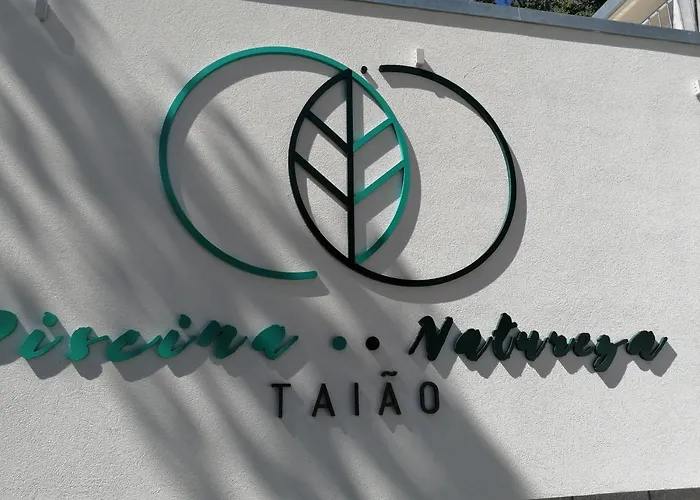 Casa Do Pinheiro Manso Farma *