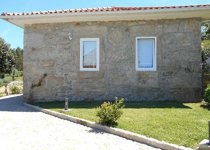 Casa Do Pinheiro Manso Farma